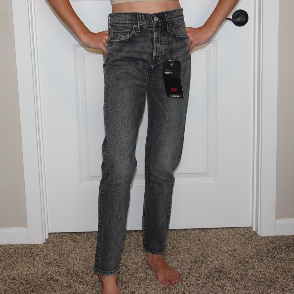 high rise wedgie jean